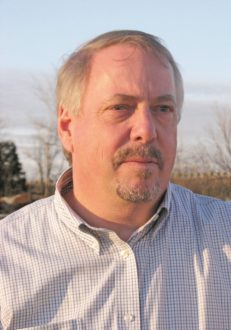 Rob Hedberg Rob Hedberg headshot outside